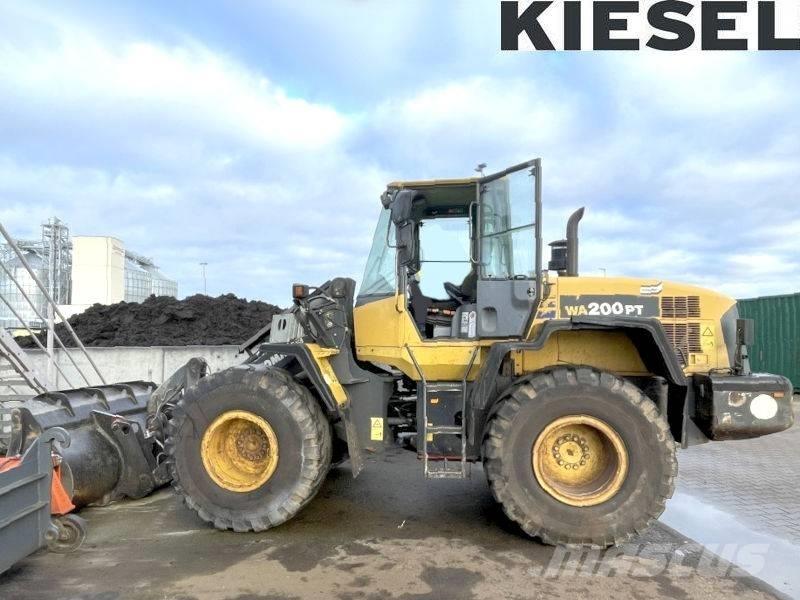 Komatsu WA 200 PT-5 Колесни товарачи