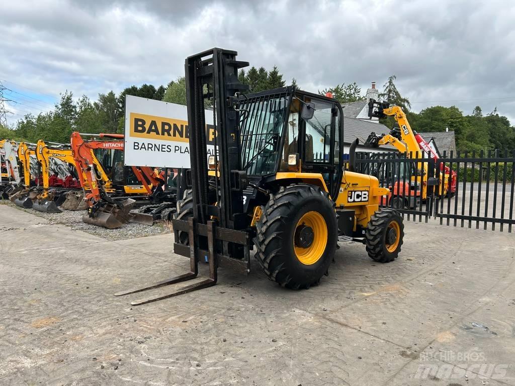 JCB 926 RTFL Камиони за херавни местности