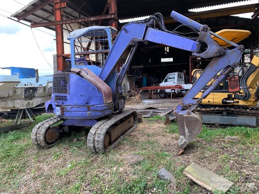 Komatsu PC28UU-2 Мини екскаватори < 7 т