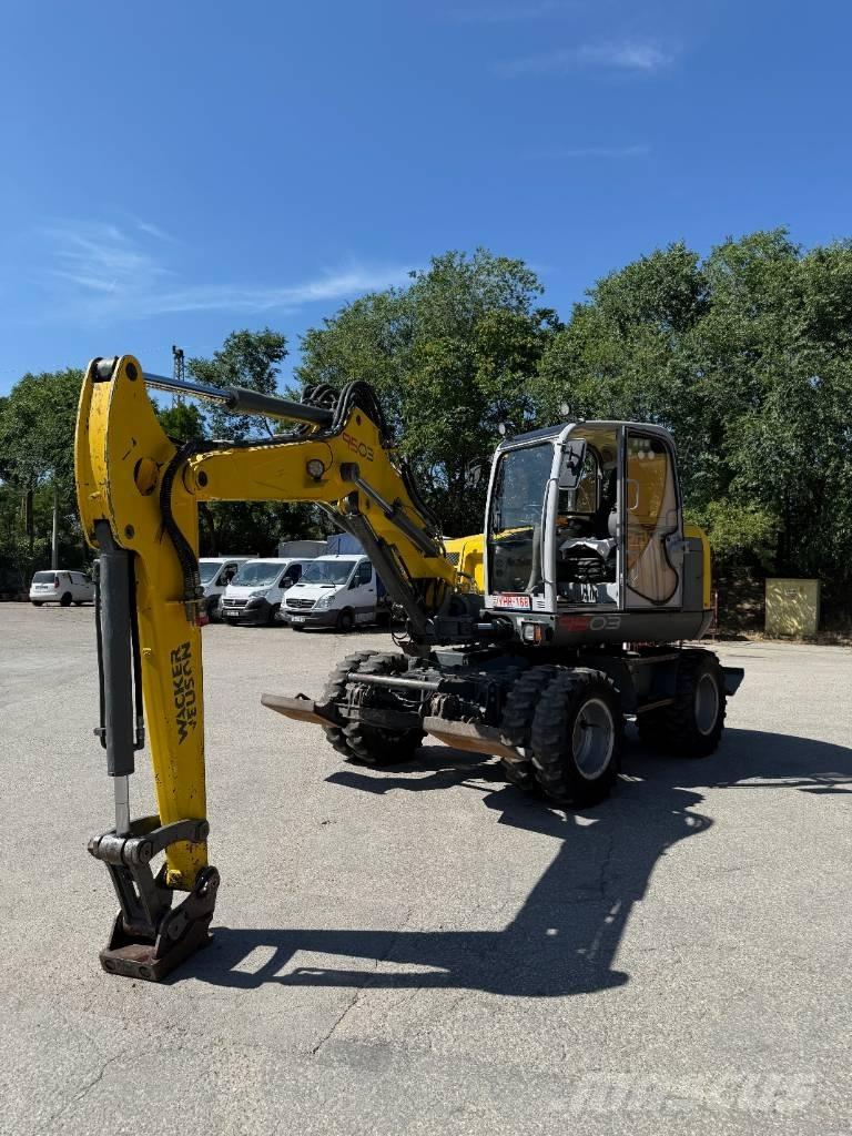 Wacker Neuson 9503 Колесни екскаватори