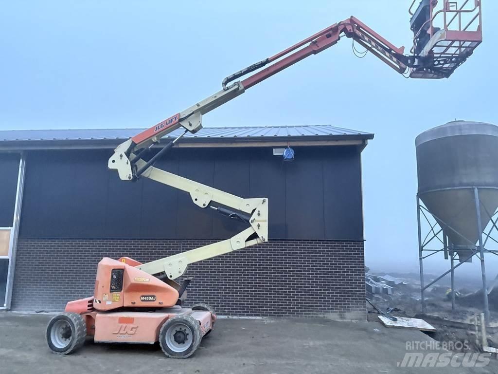 JLG 450aj Съчленени стрелови подемници