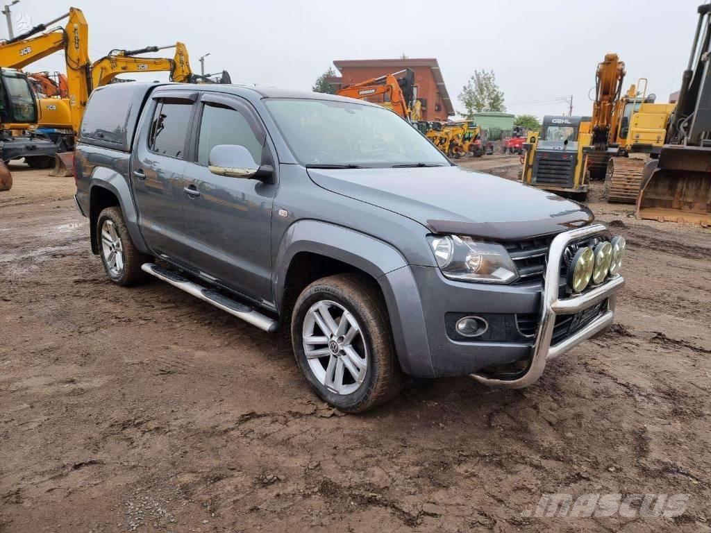 Volkswagen Amarok Пикапи