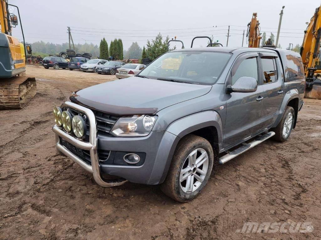 Volkswagen Amarok Пикапи