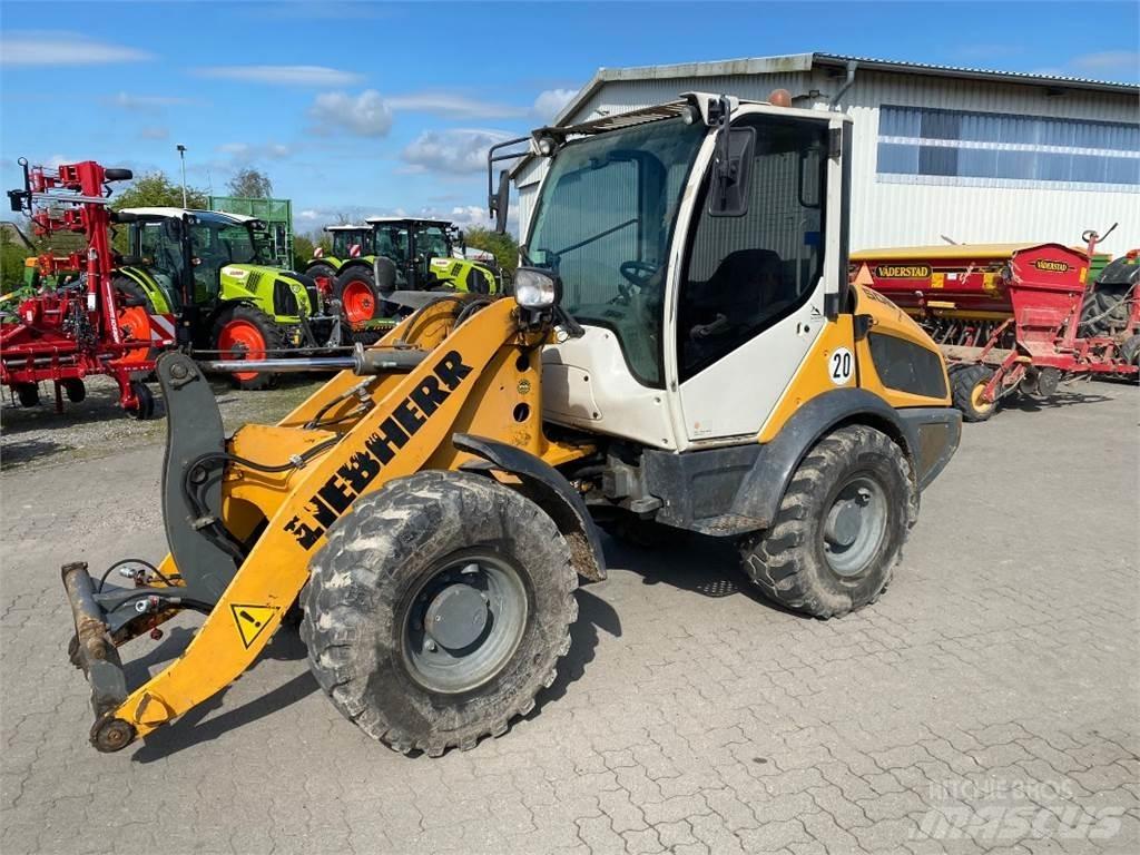 Liebherr L 506 C Колесни товарачи