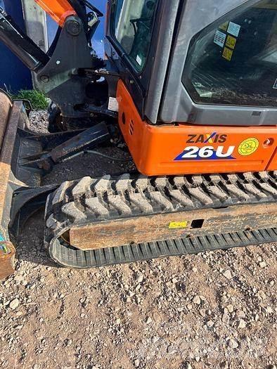 Hitachi ZX26U Мини екскаватори < 7 т