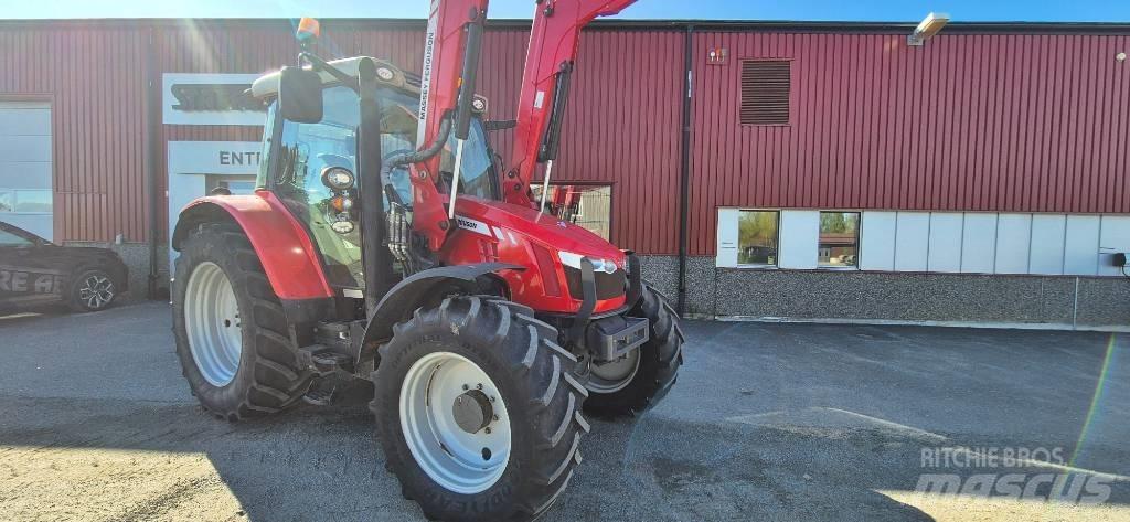 Massey Ferguson 5612 Трактори