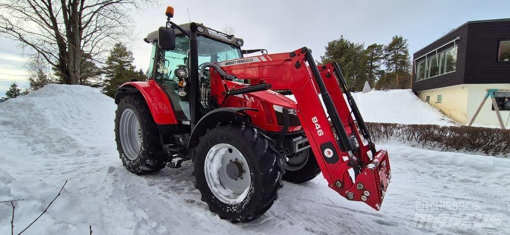 Massey Ferguson 5612 Трактори