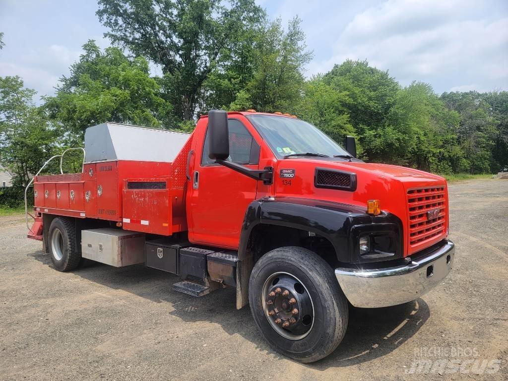 GMC 7500 Пикапи