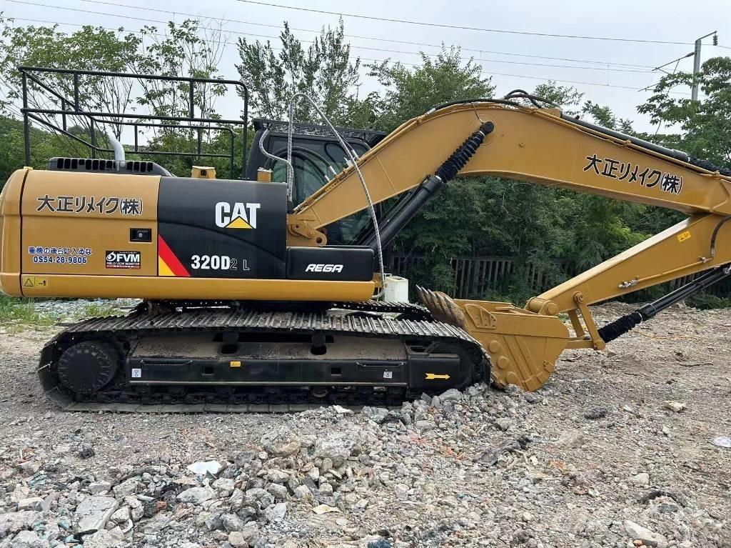 CAT 320 D2L Средни екскаватори 7т - 12т