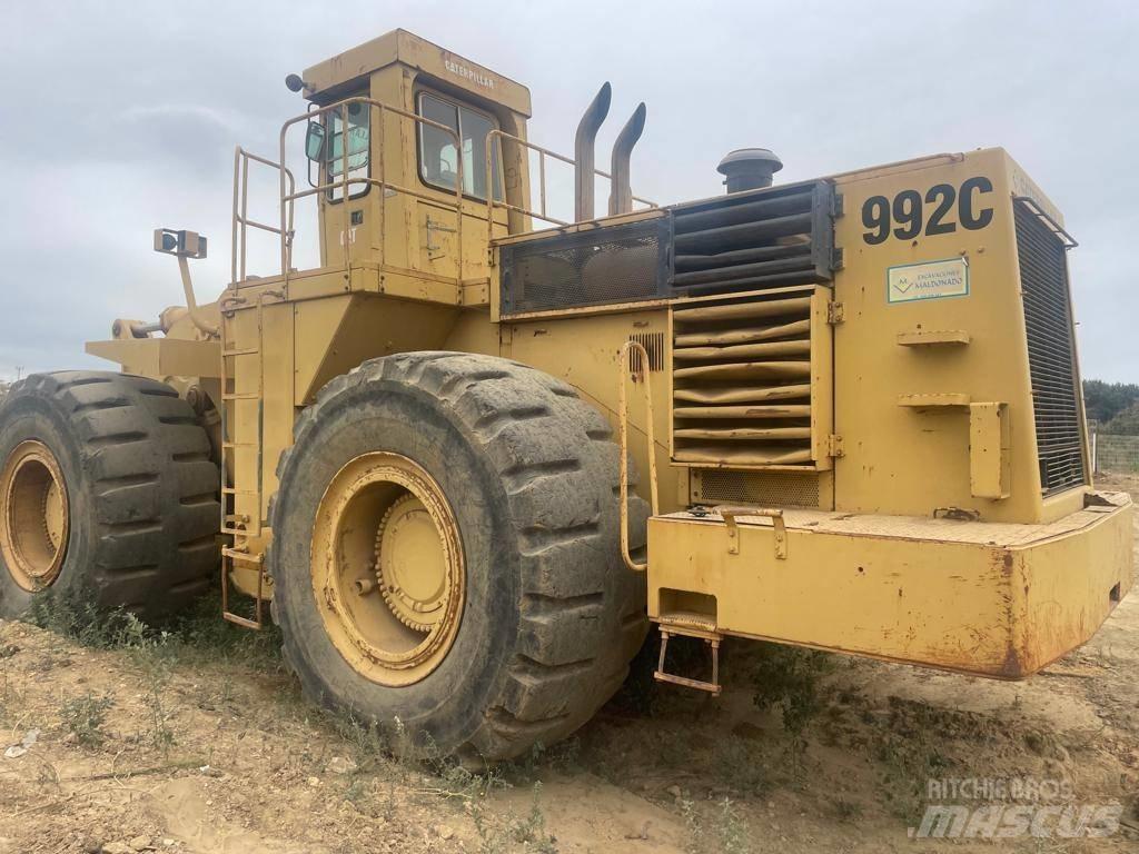 CAT 992 C Колесни товарачи