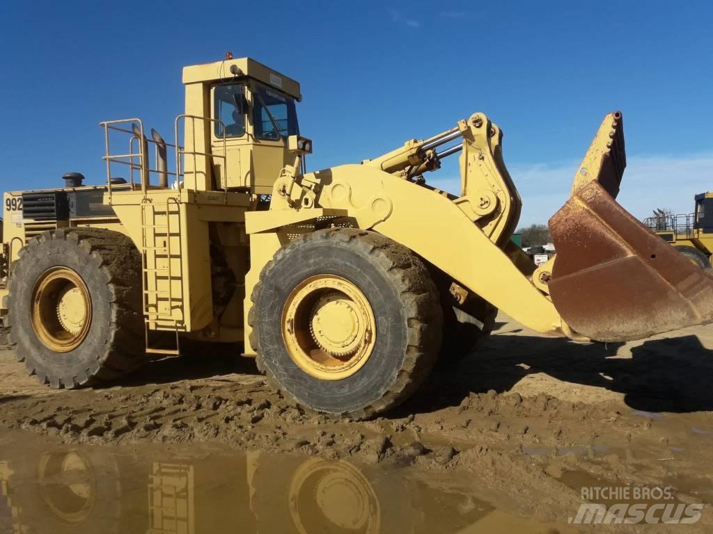 CAT 992 C Колесни товарачи