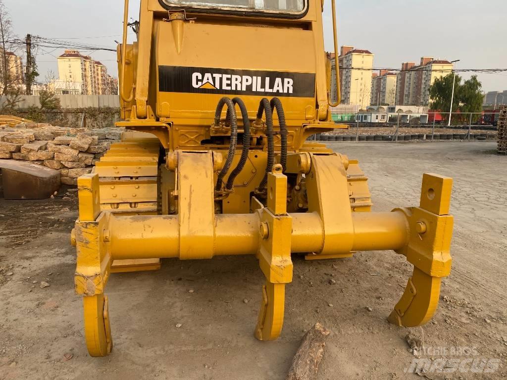 CAT D 6 D Верижни булдозери

