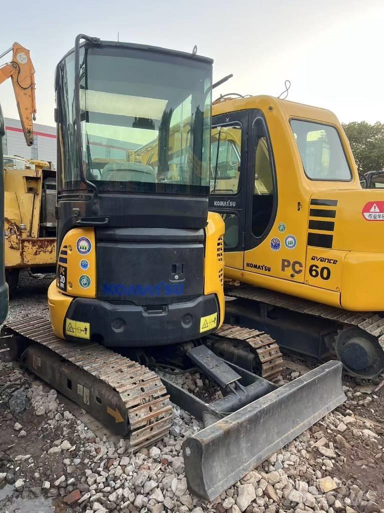 Komatsu PC 30 Верижен екскаватор