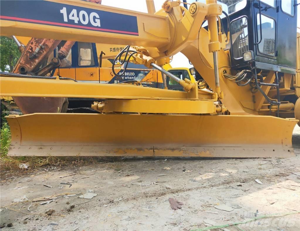 CAT 140G Грейдери