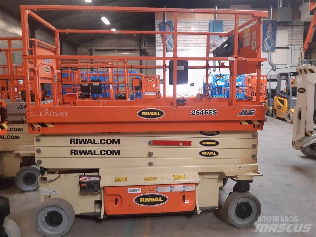 JLG 2646ES Ножични работни платформи