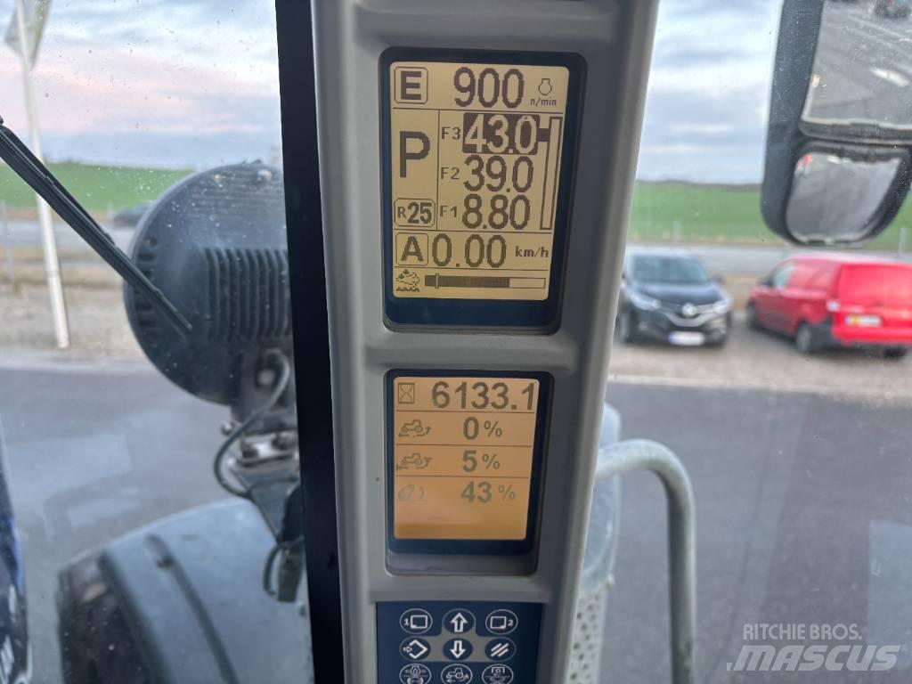 New Holland T 8.410 Трактори