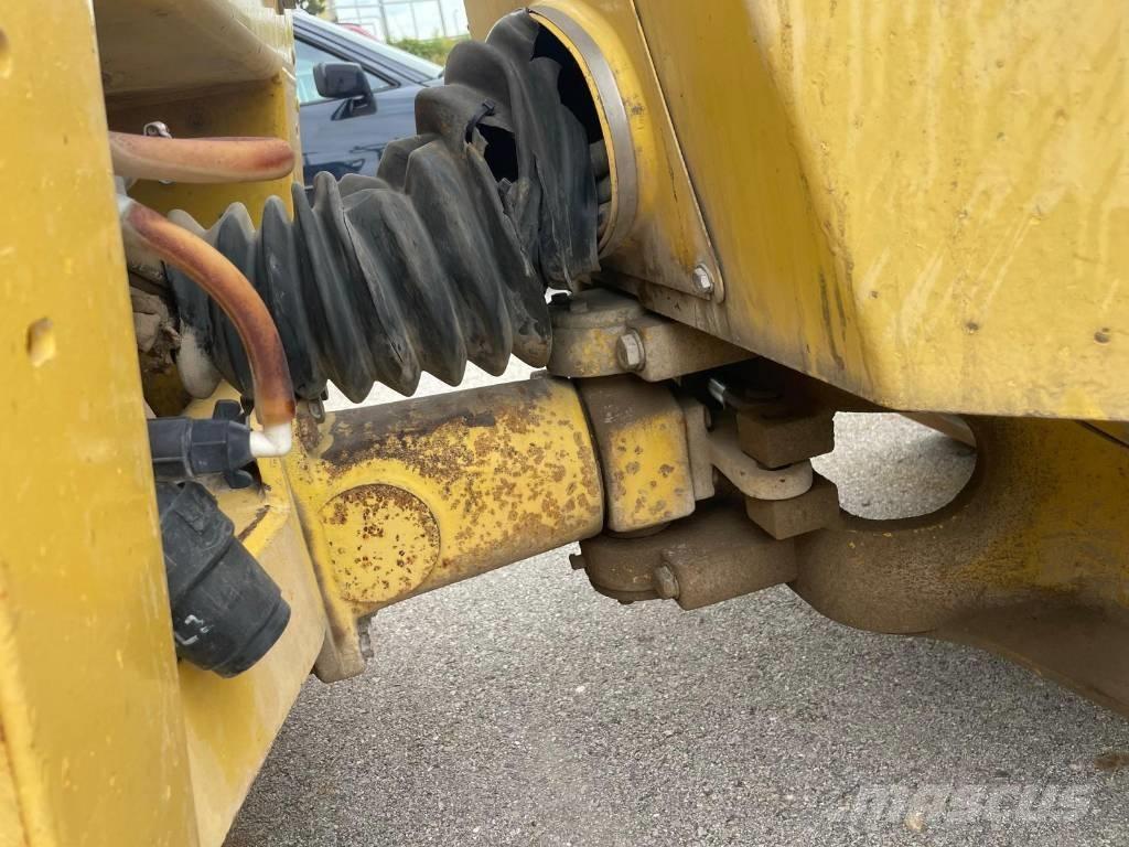 Bomag BW 120 AD-3 Двойни барабанни ролки
