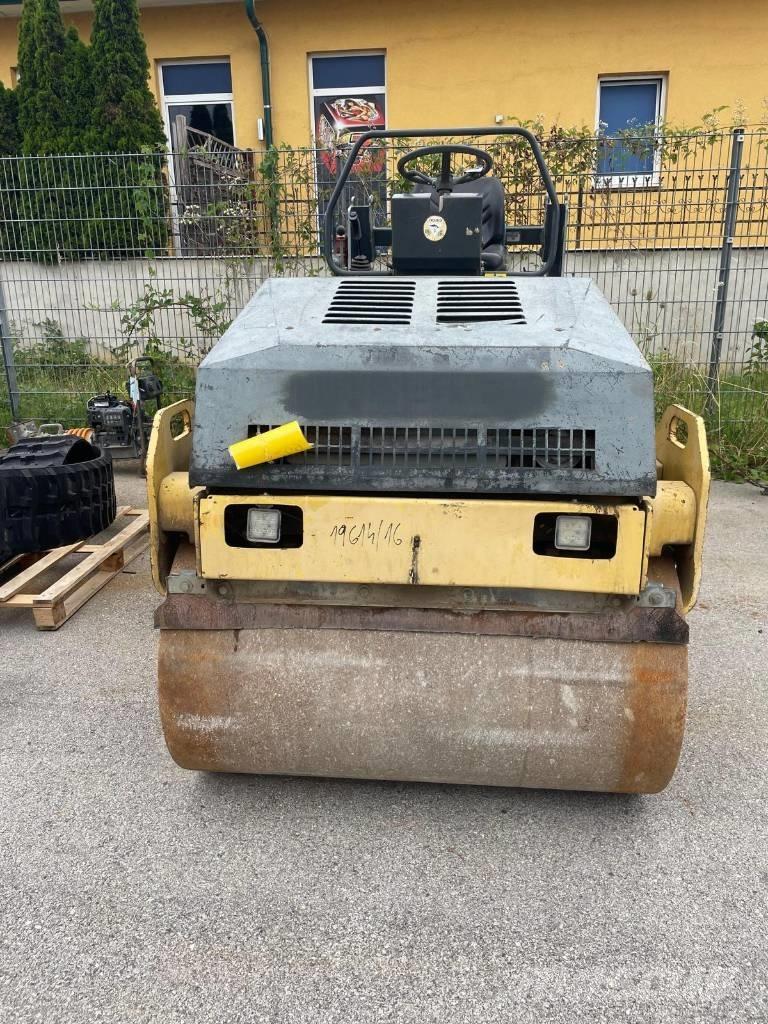 Bomag BW 120 AD-3 Двойни барабанни ролки
