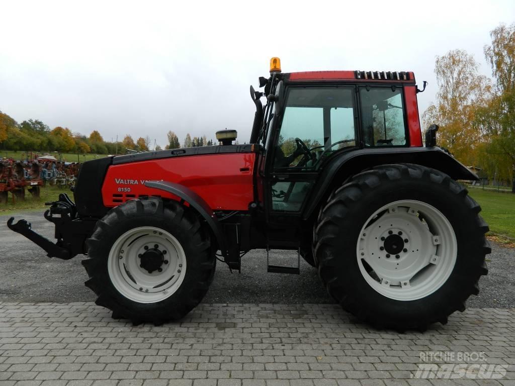 Valtra 8150 Трактори