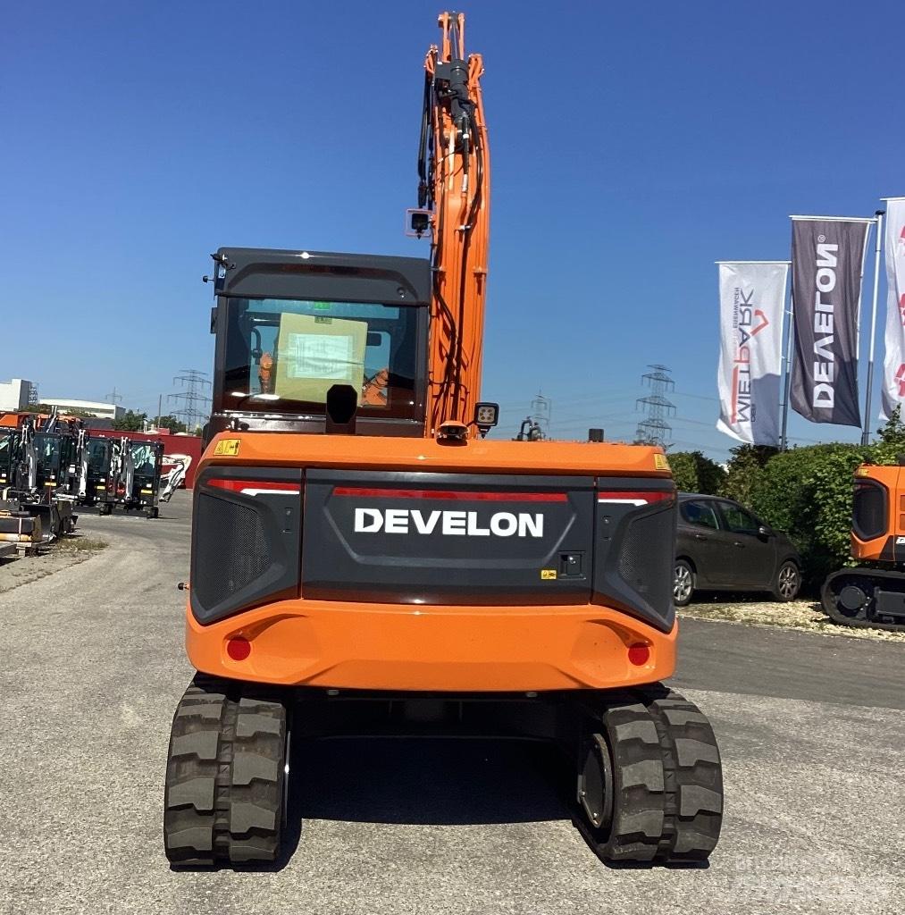 Develon DX85R-7 Средни екскаватори 7т - 12т