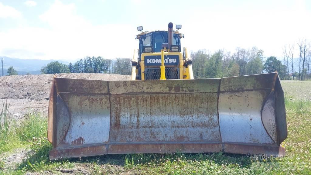 Komatsu D 65 PX-17 Верижни булдозери
