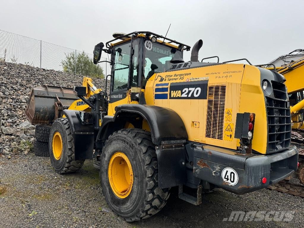 Komatsu WA 270-8 Колесни товарачи