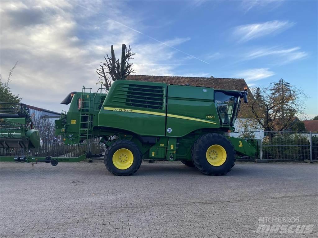 John Deere T550 Комбайни