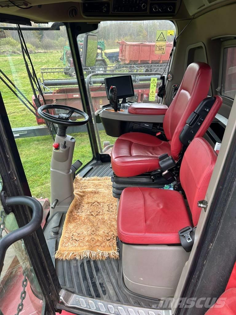 Case IH 8250 Комбайни