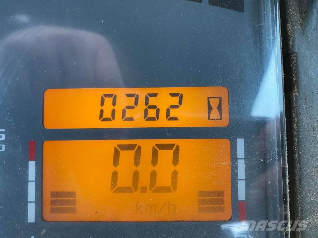 CLAAS Ares 836 RZ Трактори