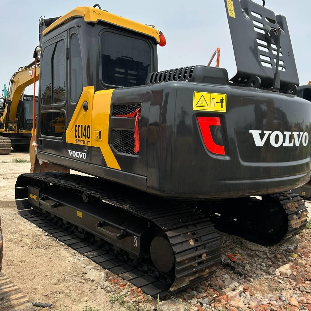 Volvo 140 Верижен екскаватор