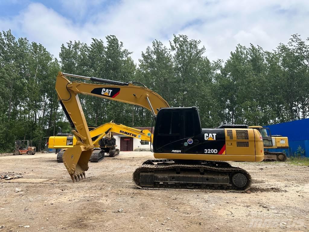 CAT 320D Верижен екскаватор