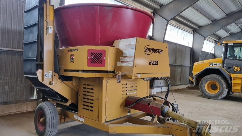 Haybuster H-835 Резачки за бали, резачки и машини за отмотаване на бали
