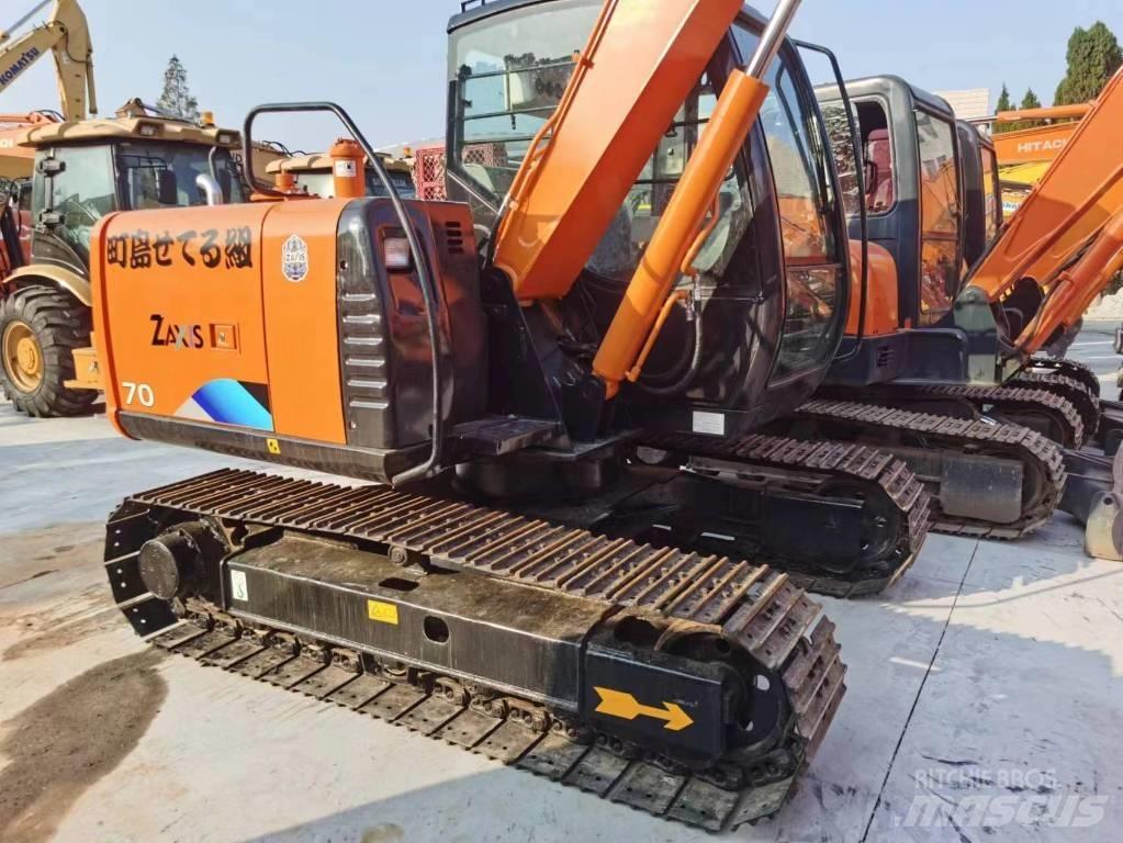 Hitachi ZX 70 Средни екскаватори 7т - 12т