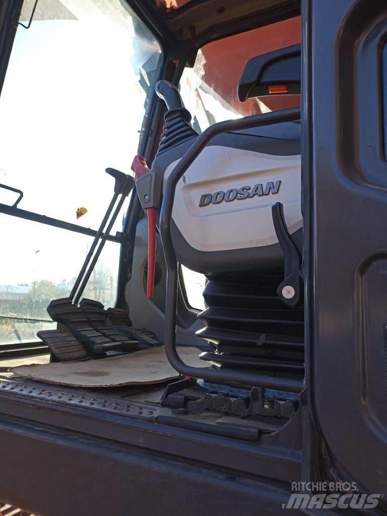 Doosan DX340LC-5 Товарач със заден ексватор