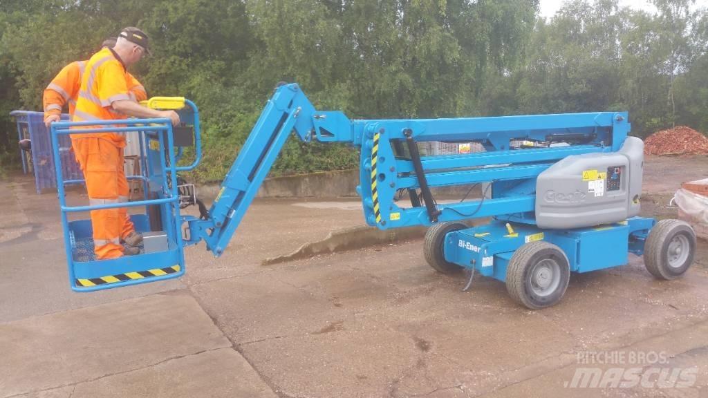 Genie Z 45/25 BI Съчленени стрелови подемници