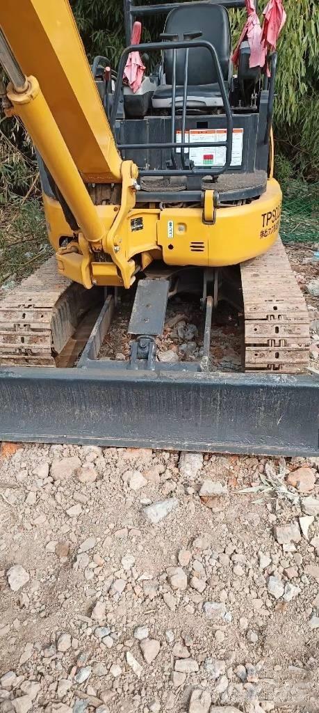 Komatsu PC35 Мини екскаватори < 7 т