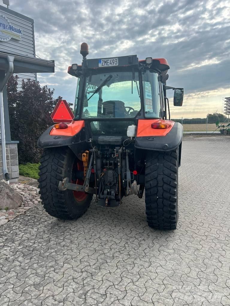 Kubota M 5-111 Трактори