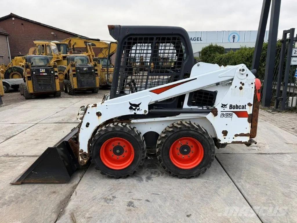 Bobcat S450 Мини товарачи
