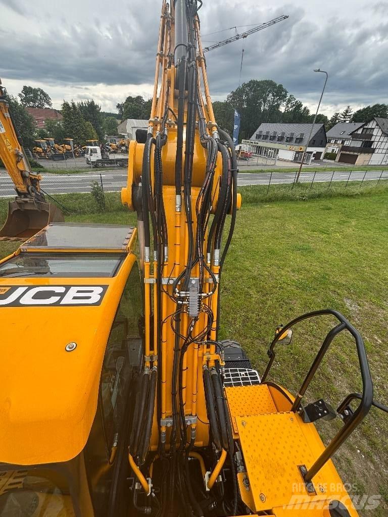 JCB JS 145 W Колесни екскаватори