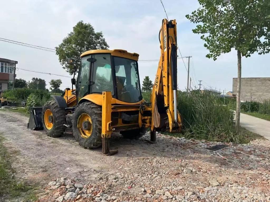 JCB 4CX Товарач със заден ексватор