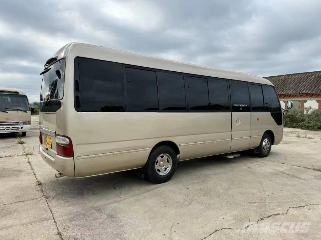 Toyota Coaster Bus Мини бусове