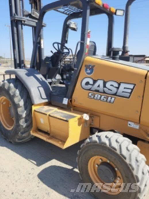 CASE 586H Камиони за херавни местности