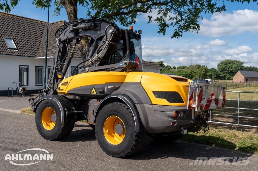 Mecalac 12 MTX Колесни екскаватори