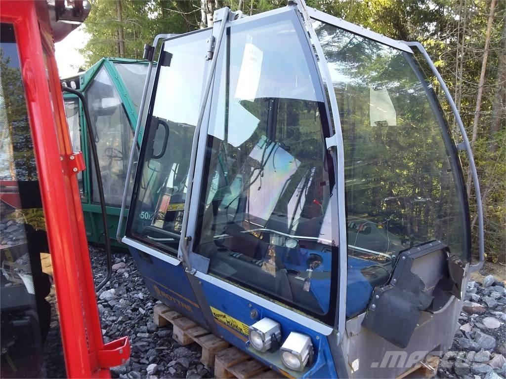 Rottne F18 Кабина