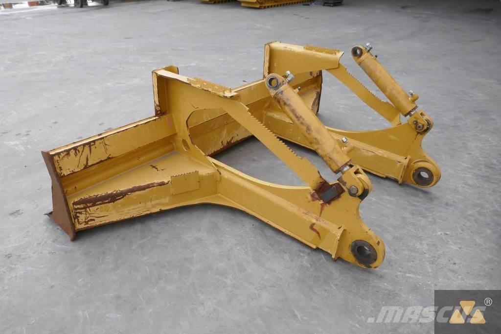 CAT Skidder blade Остриета