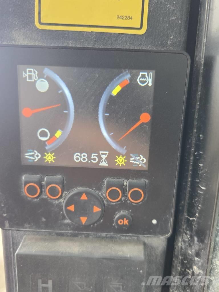 Manitou 1350 R Мини товарачи
