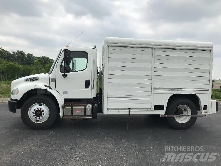 Freightliner M2 Товарни камиони за напитки