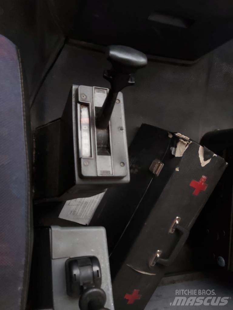 Mercedes-Benz 814D Ванове за доставки