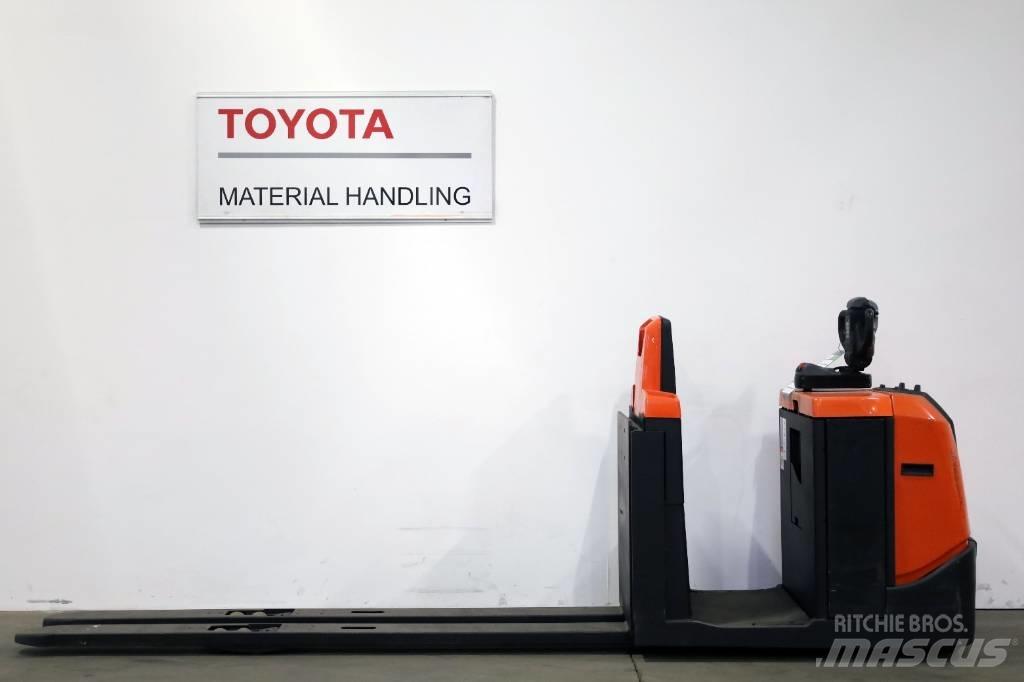 Toyota OSE 250 Машини за комисиониране нископовдигачи