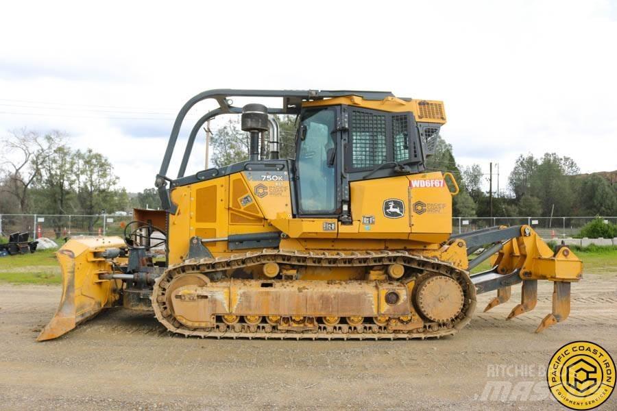 DEERE 750K XLT Верижни булдозери
